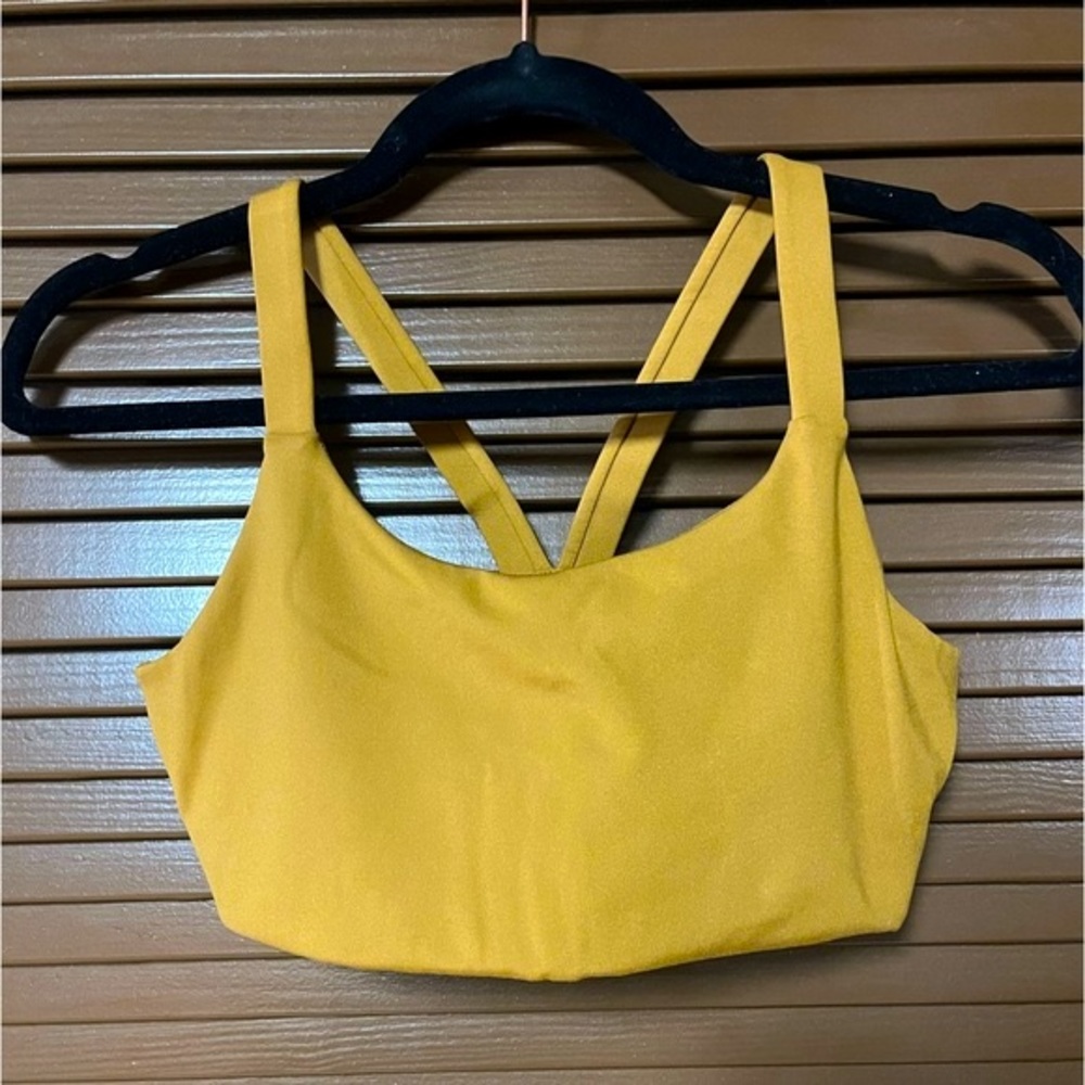 Girlfriend Collective Lou V-Back Bra in Saddle